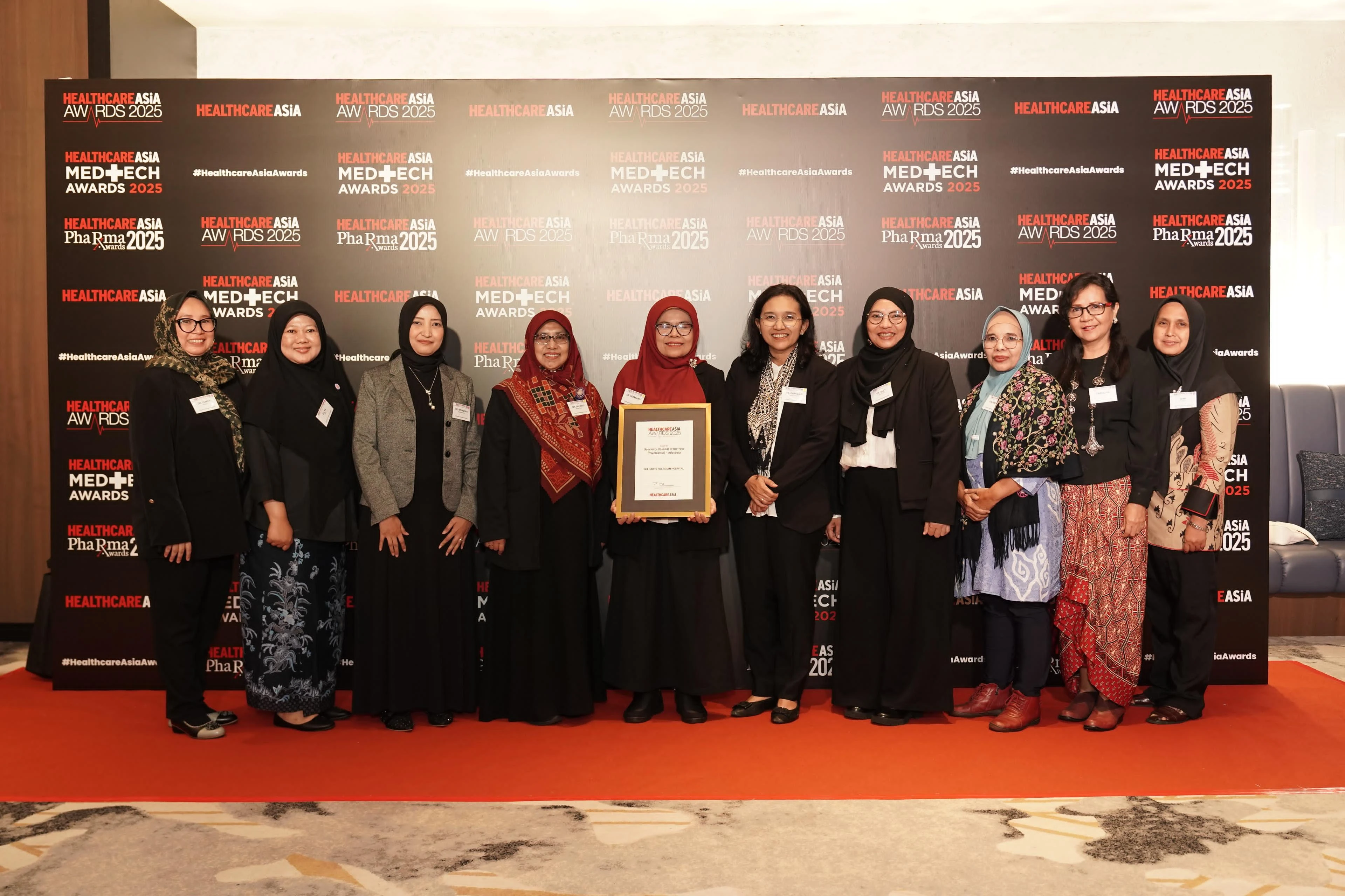 RS Soeharto Heerdjan Raih Penghargaan "Specialty Hospital of The Year (Psychiatric)" di Healthcare Asia Awards 2025